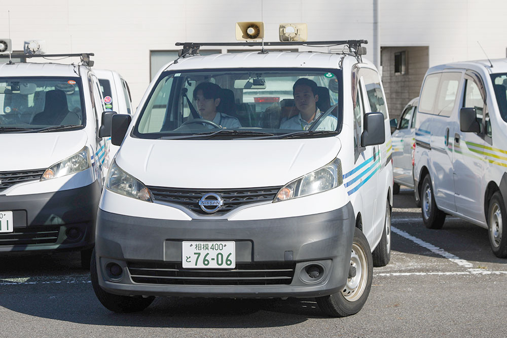 供給管理課-巡回先輩と同行