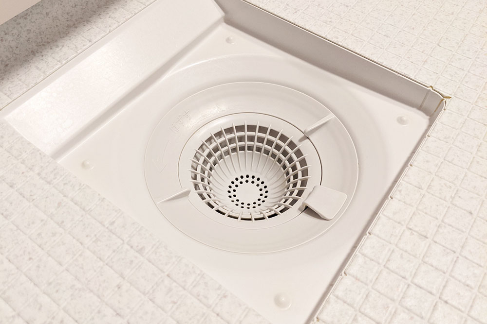 お風呂の髪の毛や石けんカスによる排水詰まり
