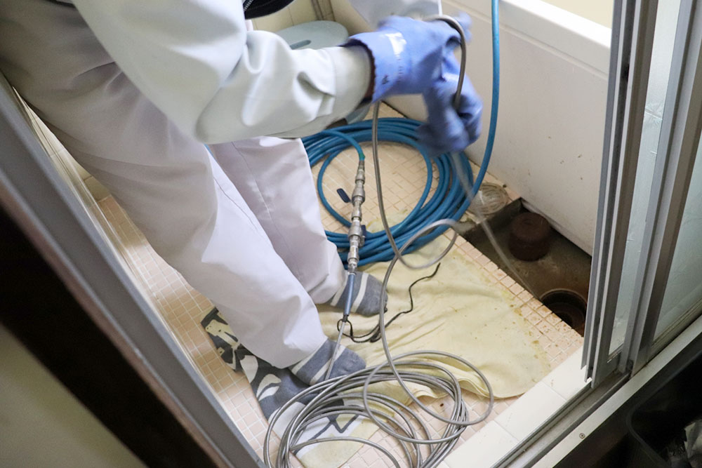 高圧洗浄による配管内部洗浄